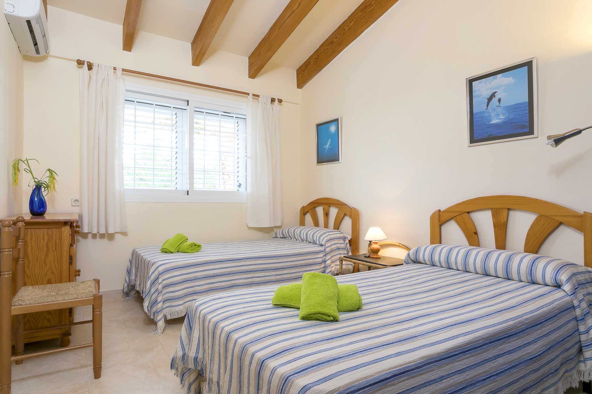 Room two double beds with air conditioning in ibiza